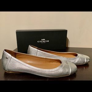 Coach flats